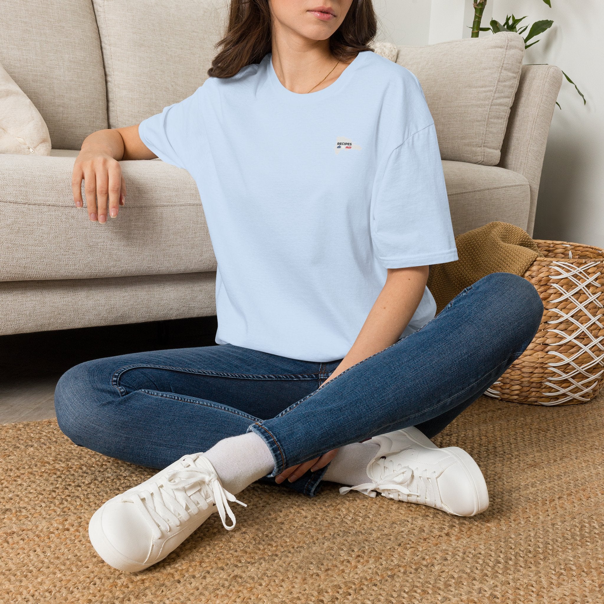 Minimalist 'Modern Home' Chest Logo T‑Shirt