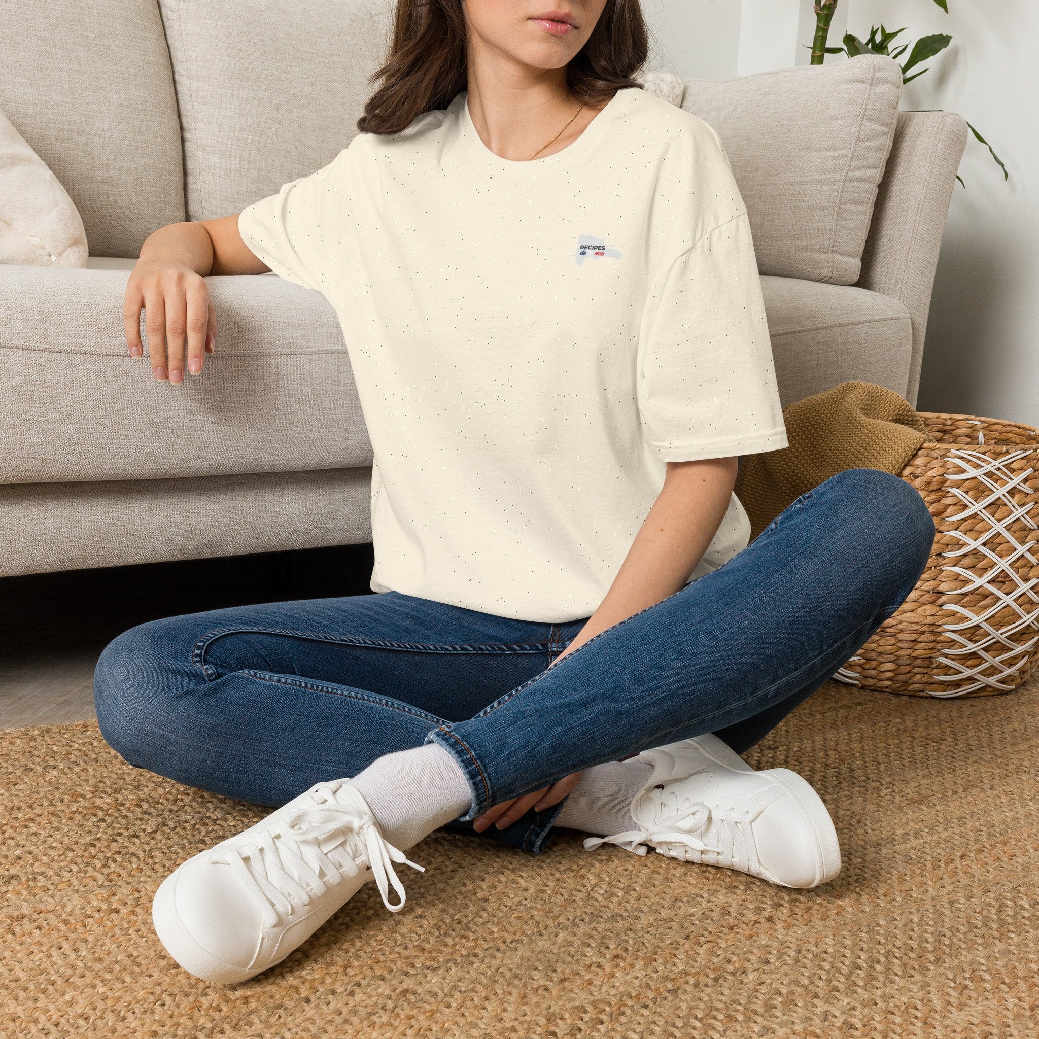 Minimalist 'Modern Home' Chest Logo T‑Shirt