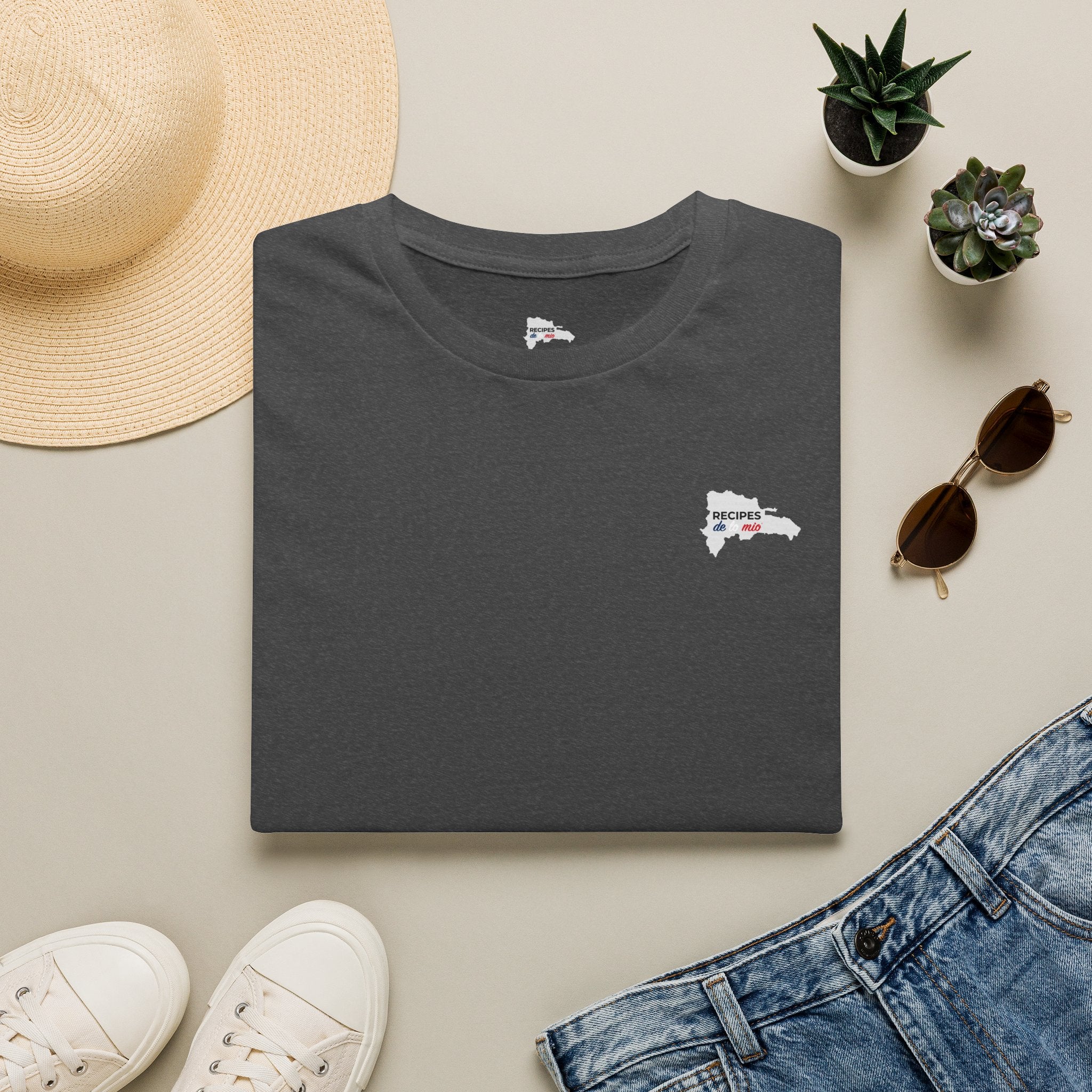 Minimalist 'Modern Home' Chest Logo T‑Shirt