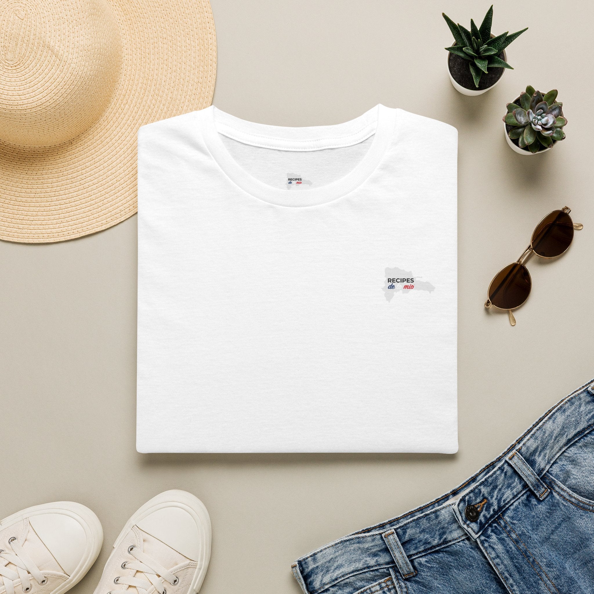 Minimalist 'Modern Home' Chest Logo T‑Shirt