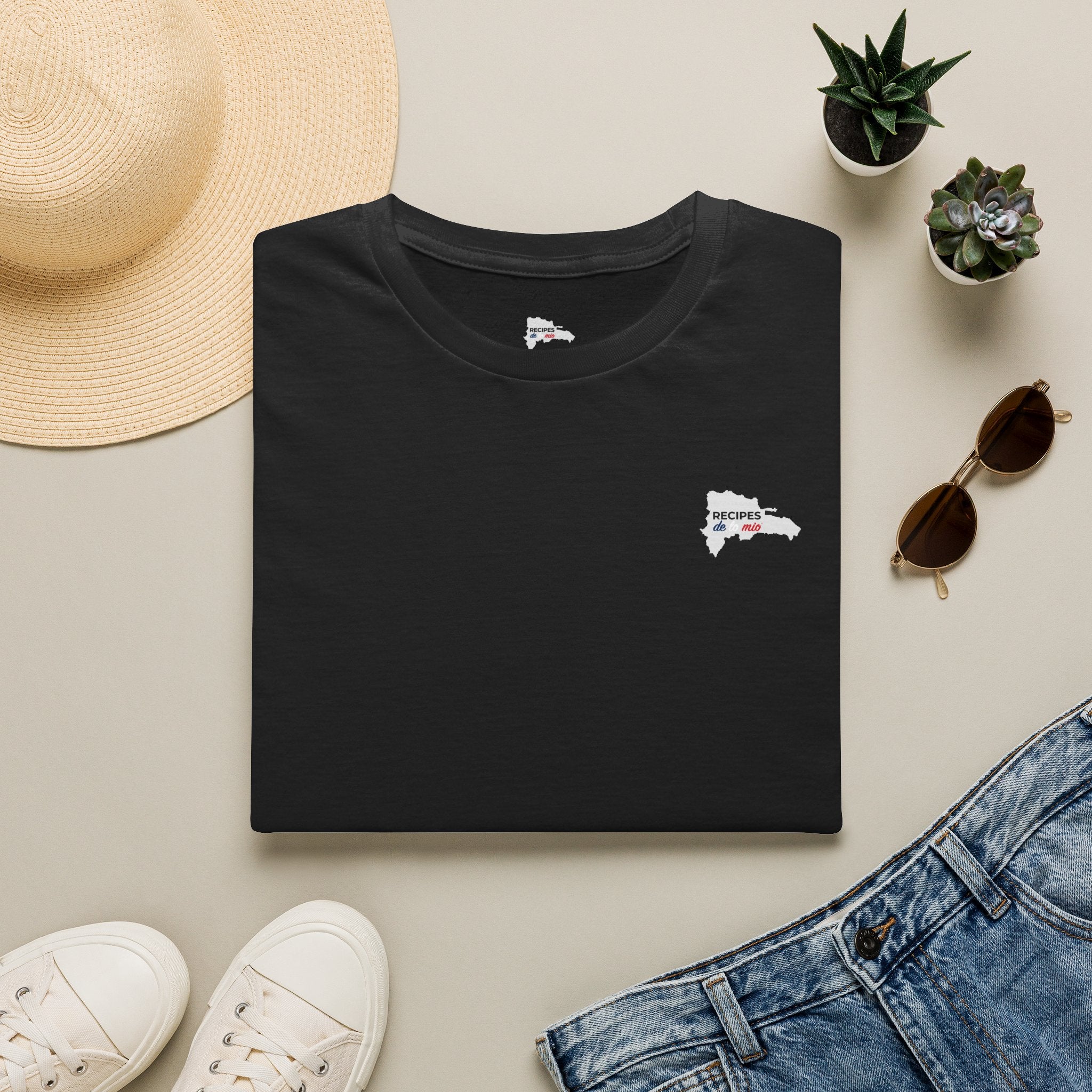 Minimalist 'Modern Home' Chest Logo T‑Shirt