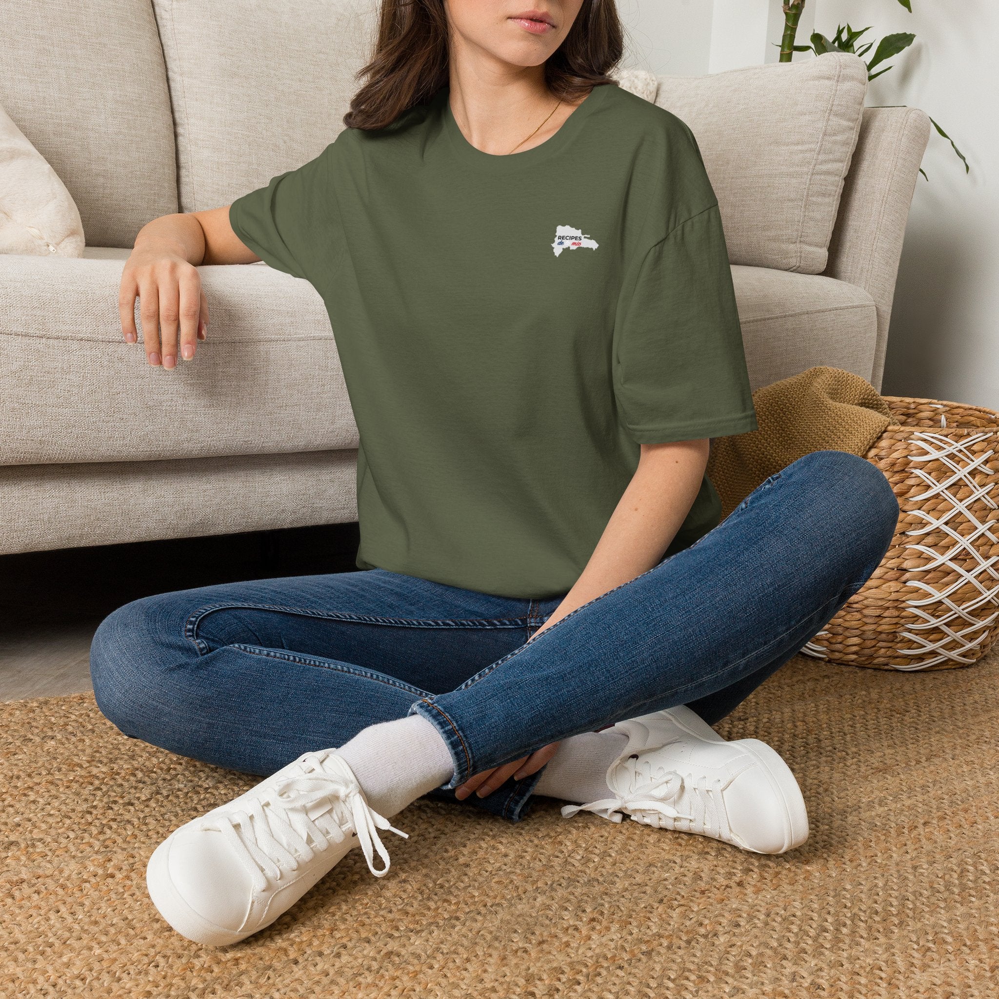Minimalist 'Modern Home' Chest Logo T‑Shirt